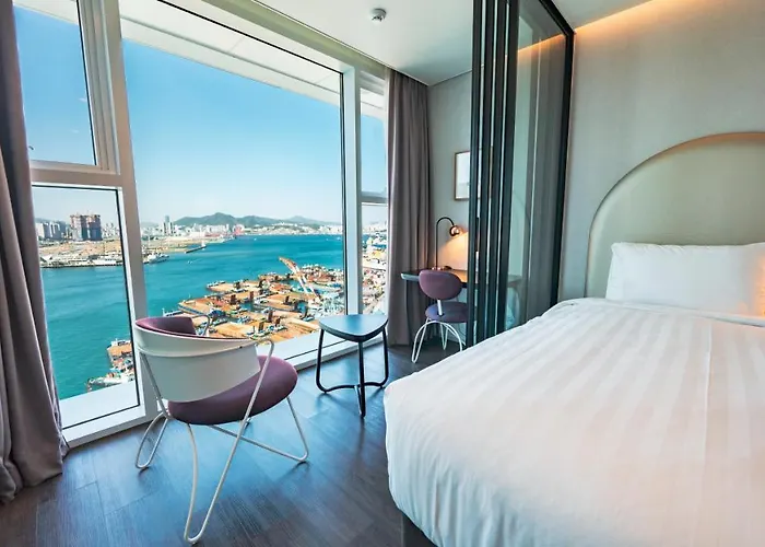 Lavalse Hotel 4*