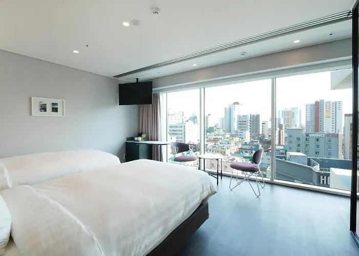 Lavalse Hotel 4*