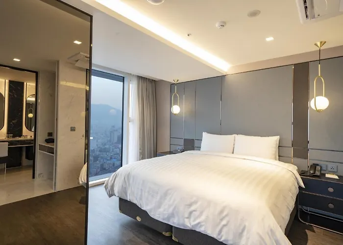 Lavalse 4* Busan