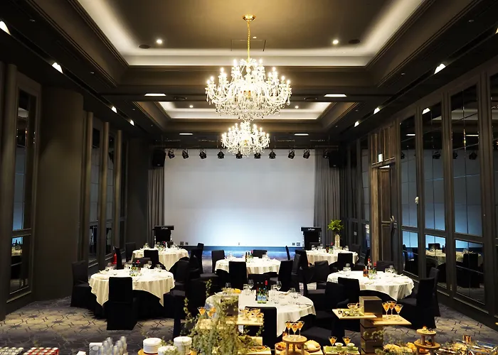Lavalse Hotel 4*